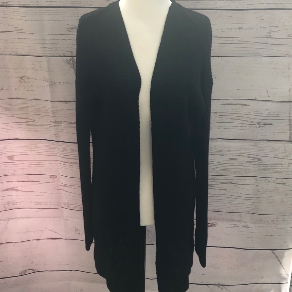 🐠2/$13 Long open black sweater